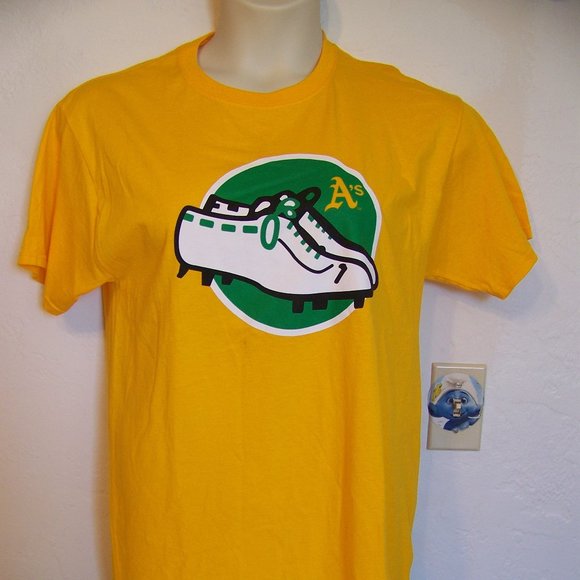 Oakland A’s Cache Creek Casino t shirt Size M - Picture 1 of 4